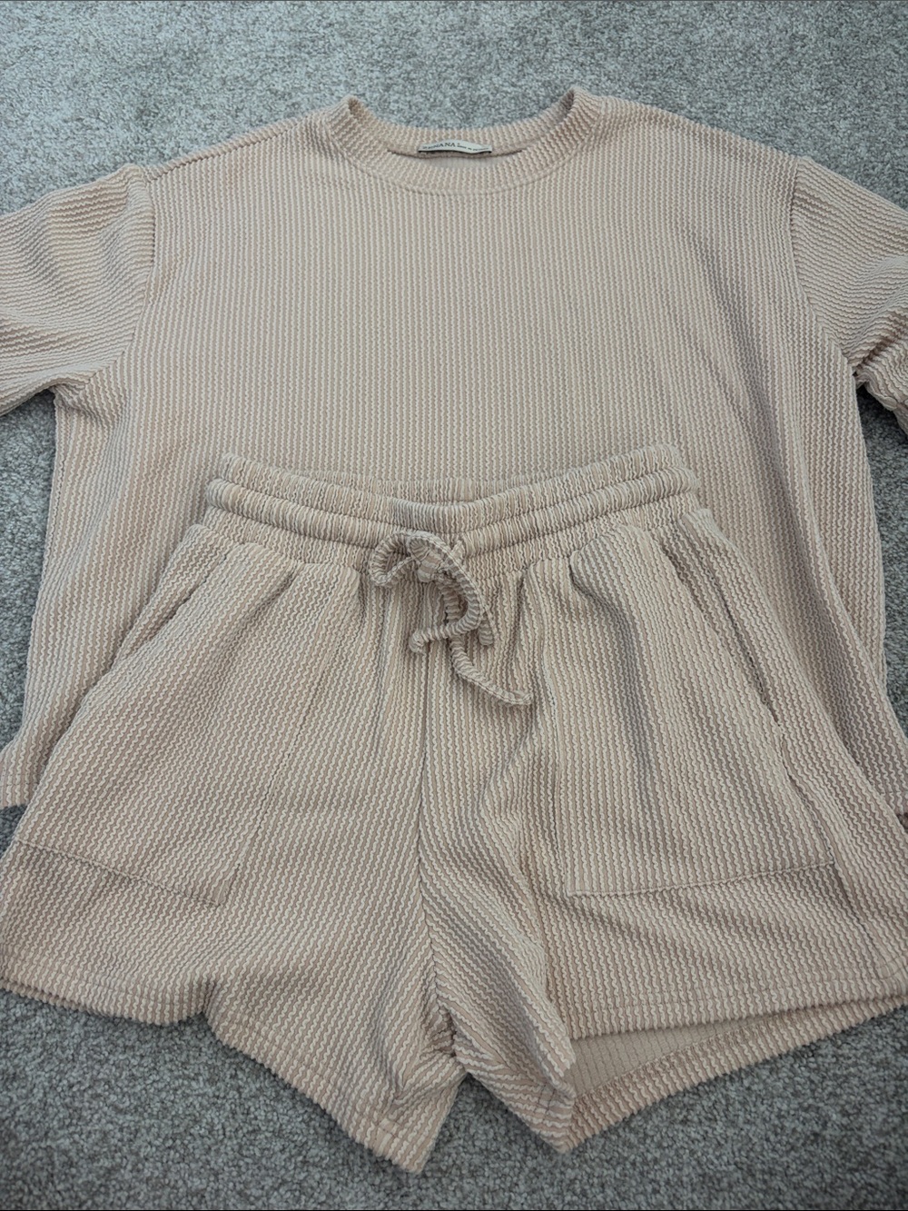 Zenana Outfitters Beige Waffle Knit Lounge Top and Short small